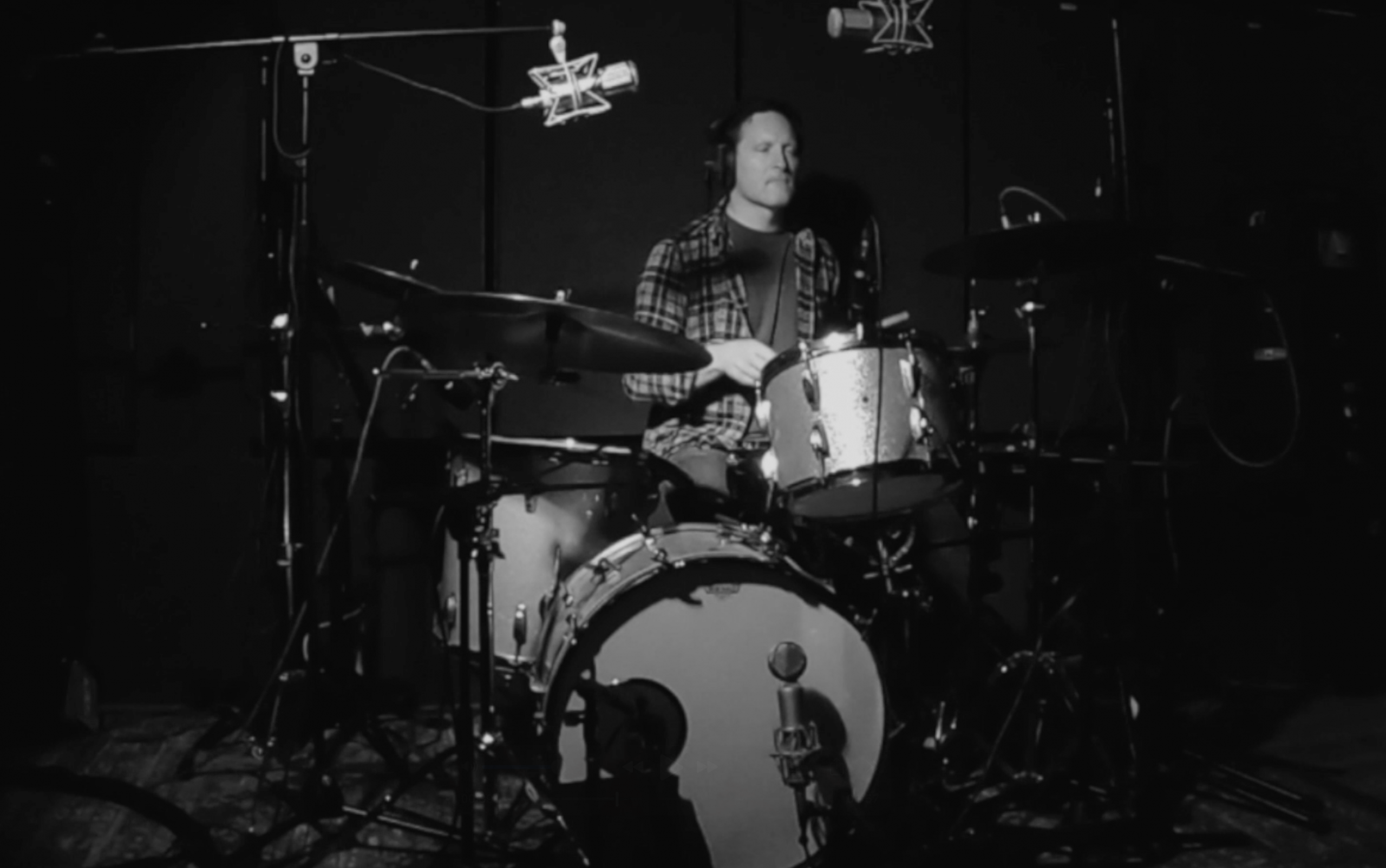 studio drummer for hire for remote recordings Gavin